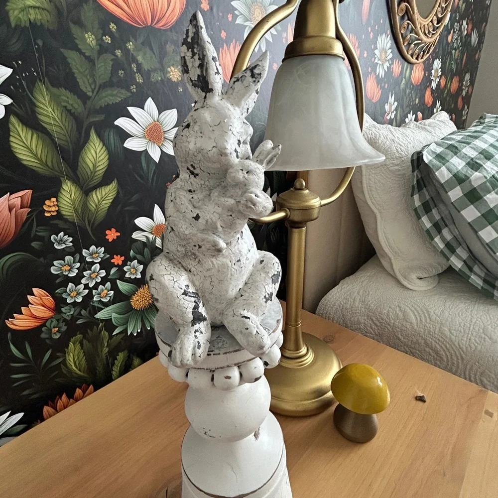White Distressed Rabbit Statue - Picture 1 of 15